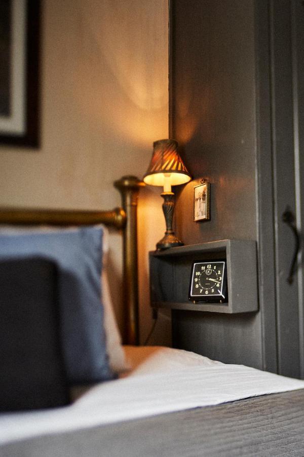 Hotel Crew'S Quarters Boarding House - Caters To Men Provincetown Exterior foto