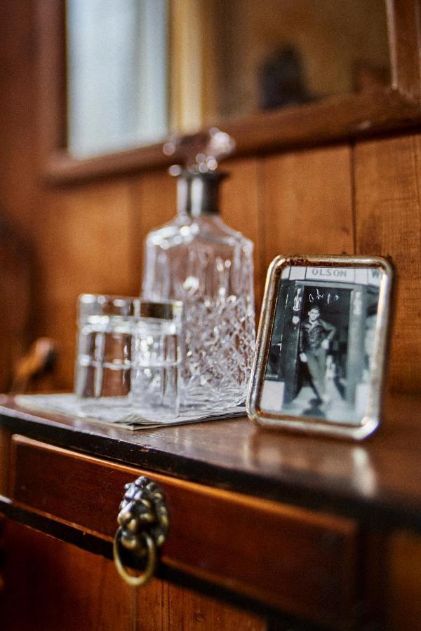 Hotel Crew'S Quarters Boarding House - Caters To Men Provincetown Exterior foto